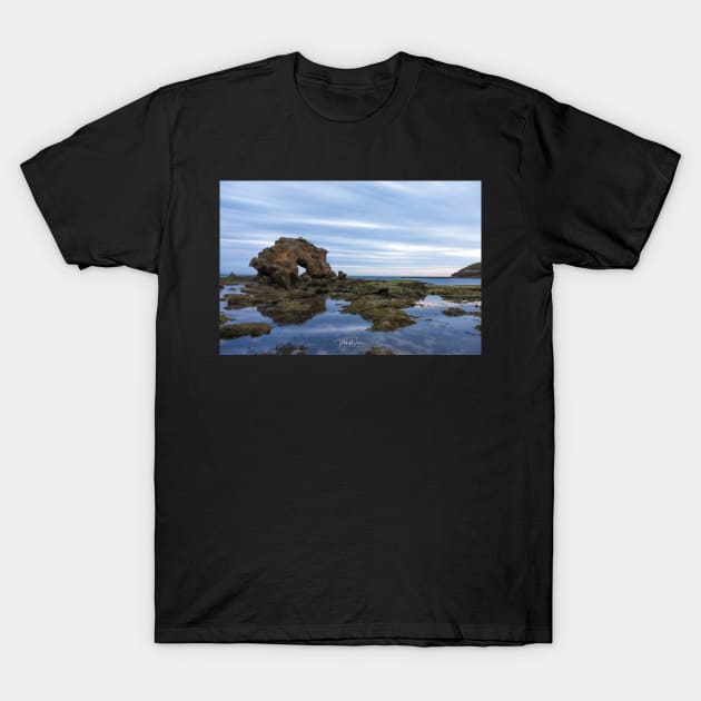 Keyhole Rock, Bridgewater Bay, Mornington Peninsula, Victoria, Australia T-Shirt by VickiWalsh